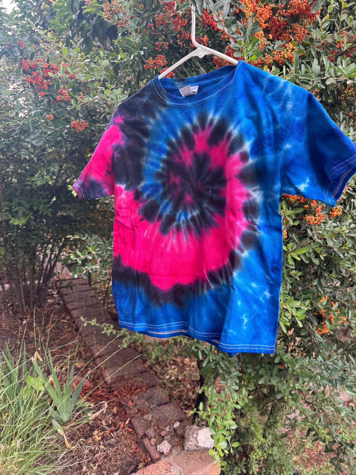 Spiral Tee Youth Medium