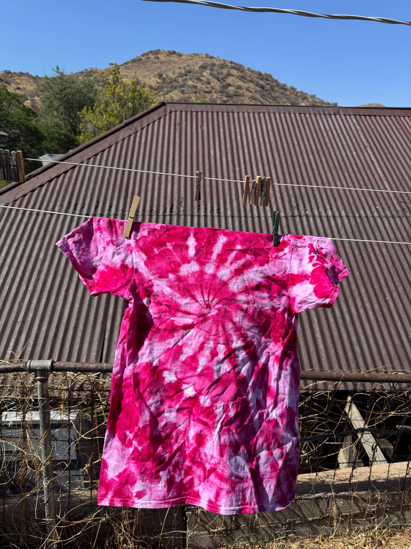 Spiral Tee Unisex Medium