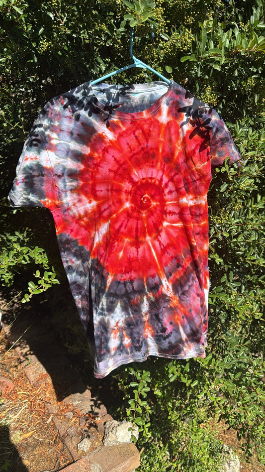 Spiral Tee Unisex Medium
