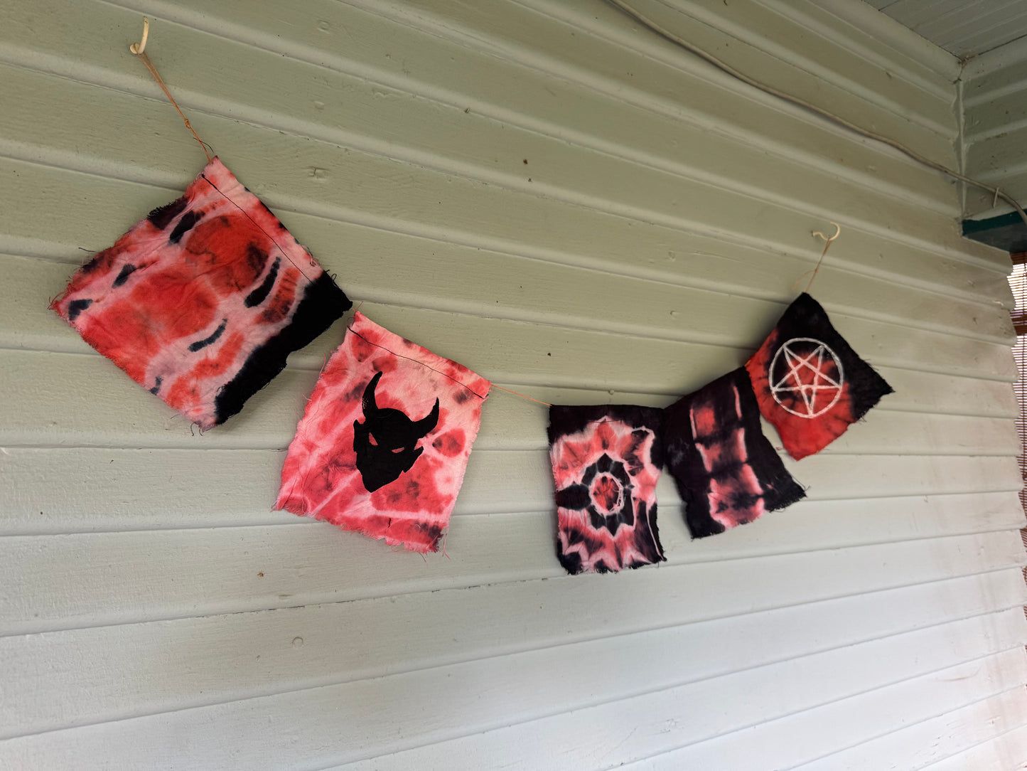 Heavy Metal Dyed Flag Set