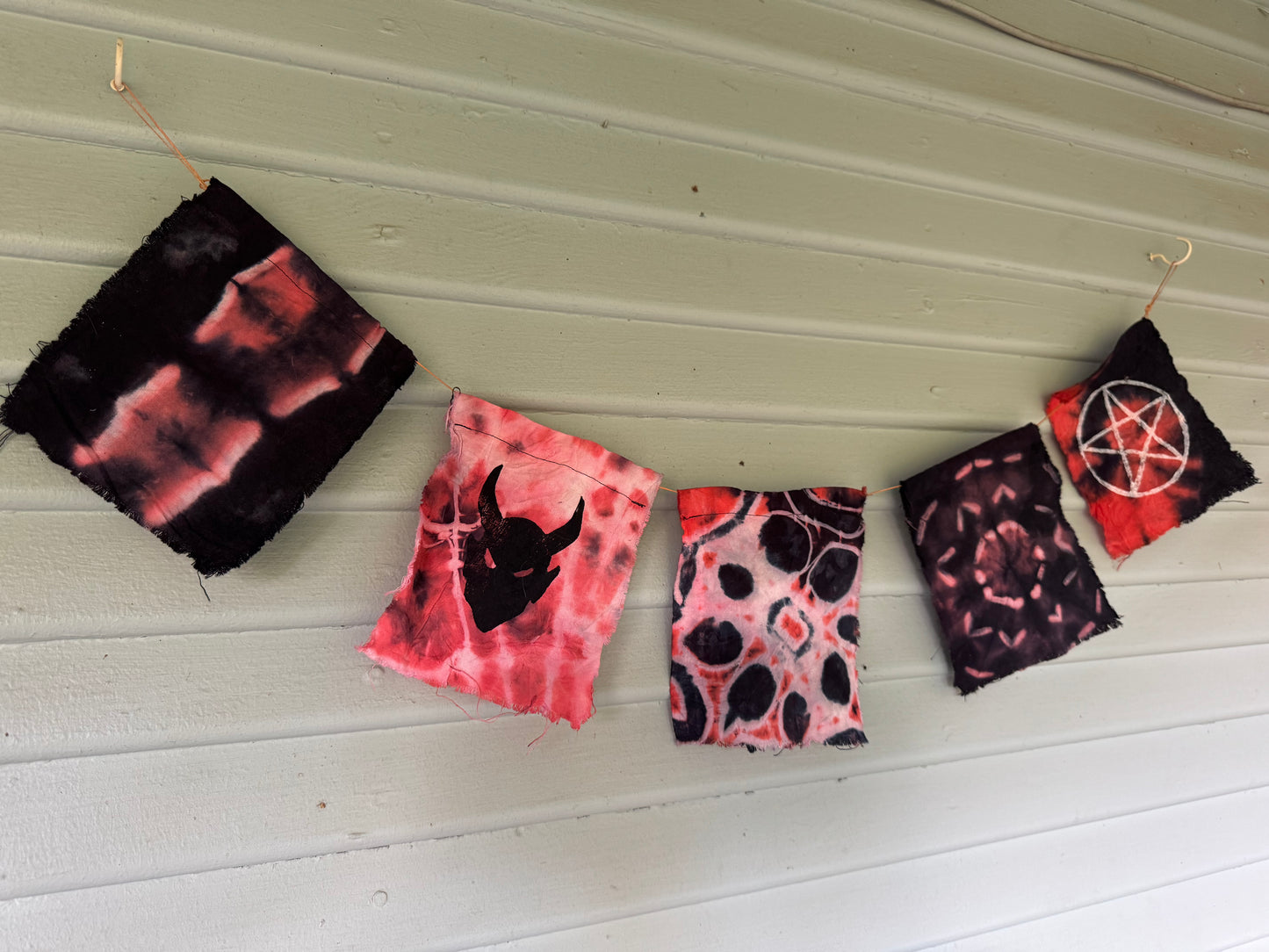 Heavy Metal Dyed Flag Set